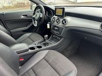 Gebraucht Mercedes GLA200 136 PS (100 kW) 2016 Schwarz SUV