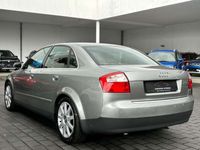 gebraucht Audi A4 Lim. 2.5 TDI quattro 6-Gang S line Sportpaket