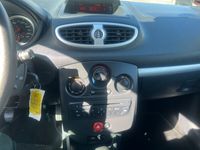 gebraucht Renault Clio Dynamique 1.2 16V 75