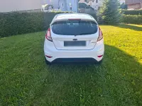 Gebraucht Ford Fiesta 80 PS (58 kW) 2016 Weiß Kleinwagen