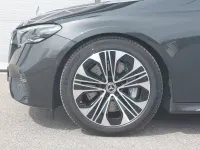 Gebraucht Mercedes E300 Exclusive 197 PS (144 kW) 2025 Grau Limousine