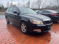 Gebraucht Skoda Octavia Ambition 105 PS (77 kW) 2012 Schwarz Kombi