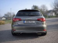 Gebraucht Audi A3 Sport 150 PS (110 kW) 2018 Grau Limousine