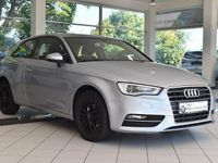 Gebraucht Audi A3 Attraction 110 PS (80 kW) 2015 Silber Limousine