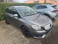 Gebraucht Mercedes B180 122 PS (89 kW) 2012 Grau Van / Kleinbus