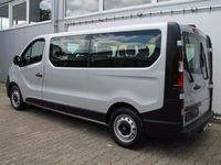 Gebraucht Opel Vivaro 90 PS (66 kW) 2015 Silber metallic Van / Kleinbus