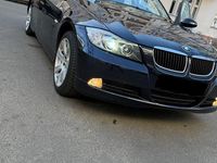 Gebraucht BMW 320 150 PS (110 kW) 2006 Blau Kombi
