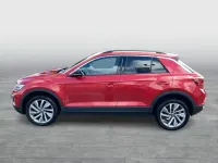 Gebraucht VW T-Roc Move 150 PS (110 kW) 2023 Rot SUV