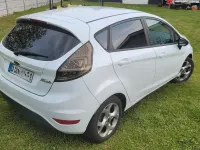 Gebraucht Ford Fiesta Champions Edition 82 PS (60 kW) 2012 Weiß Limousine