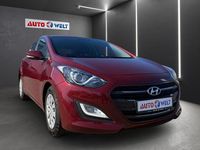 Gebraucht Hyundai i30 Classic 101 PS (74 kW) 2015 Rot Limousine