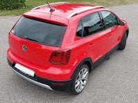 Gebraucht VW Polo Cross 105 PS (77 kW) 2015 Rot Kleinwagen