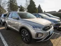 Gebraucht VW T-Roc Move 116 PS (85 kW) 2024 Silber SUV