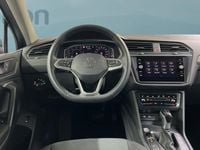 Gebraucht VW Tiguan 193 PS (141 kW) 2024 Grau SUV