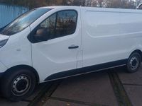 Gebraucht Renault Trafic Komfort 145 PS (106 kW) 2021 Weiß Van / Kleinbus