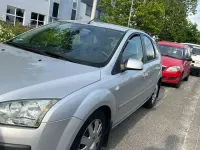 Gebraucht Ford Focus Titanium 116 PS (85 kW) 2004 Silber Kombi