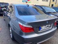 Gebraucht BMW 523 190 PS (139 kW) 2009 Grau Limousine