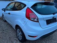 Gebraucht Ford Fiesta 60 PS (44 kW) 2017 Weiß Kleinwagen