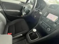 Gebraucht VW Golf 105 PS (77 kW) 2010 Weiß Coupé