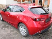 Gebraucht Mazda 3 120 PS (88 kW) 2016 Rot Limousine