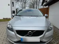 Gebraucht Volvo V40 122 PS (89 kW) 2016 Silber Limousine