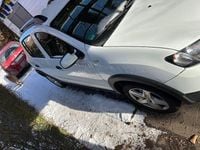 Gebraucht Dacia Sandero Stepway 92 PS (67 kW) 2015 Weiß Kleinwagen