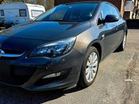Gebraucht Opel Astra Active 100 PS (73 kW) 2013 Grau Limousine
