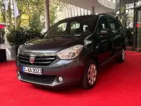 Gebraucht Dacia Lodgy 102 PS (75 kW) 2017 Grau Van / Kleinbus