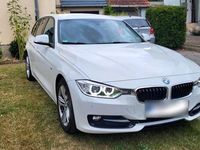 Gebraucht BMW 320 Shadowline 184 PS (135 kW) 2015 Weiß Kombi