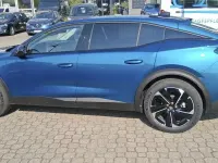 Neu Peugeot 408 Allure 136 PS (100 kW) 2026 Obsession blau SUV