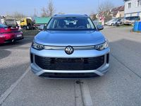 Gebraucht VW Tayron Life 150 PS (110 kW) 2025 Oyster silver SUV