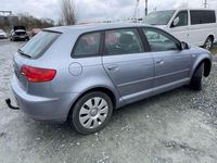 Gebraucht Audi A3 Attraction 116 PS (85 kW) 2005 Silberblü Kleinwagen