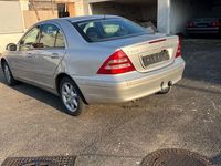 Gebraucht Mercedes C320 Elegance 218 PS (160 kW) 2003 Silber Limousine