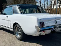 Gebraucht Ford V8 200 PS (147 kW) 1965 Weiß Coupé