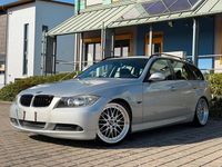 Gebraucht BMW 318 129 PS (94 kW) 2007 Silber Kombi