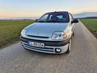 Gebraucht Renault Clio II Expression 58 PS (42 kW) 2001 Silber Limousine