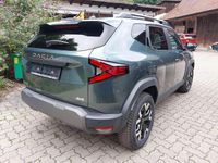 Neu Dacia Duster Extreme 131 PS (96 kW) 2025 Zedergrün und andere SUV