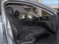 Neu VW Passat Pro 150 PS (110 kW) 2025 Oyster silver metallic Kombi