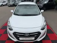 Gebraucht Hyundai i30 Trend 110 PS (80 kW) 2017 Weiß Kombi