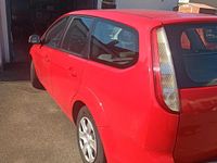 Gebraucht Ford Focus 125 PS (91 kW) 2009 Rot Kombi