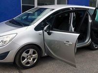 Gebraucht Opel Meriva 140 PS (102 kW) 2012 Silber Van / Kleinbus