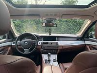 Gebraucht BMW 530 Performance 258 PS (189 kW) 2013 Grau Kombi