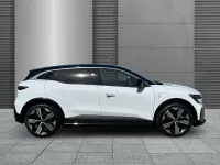 Gebraucht Renault Mégane IV Iconic 160 kW (218 PS) 2025 Arktisweiß + blackpearlschwa Kleinwagen