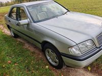 Gebraucht Mercedes C180 122 PS (89 kW) 1997 Silber Limousine