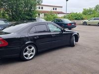Gebraucht Mercedes E280 190 PS (139 kW) 2007 Schwarz Limousine