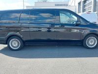 Gebraucht Mercedes V300 237 PS (174 kW) 2024 Obsidianschwarz Van / Kleinbus