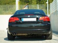 Gebraucht BMW 330 Cabriolet Performance 309 PS (227 kW) 2013 Schwarz Cabrio