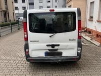 Second-hand Renault Trafic 145 CP (106 kW) 2010 Alb Monovolum