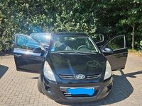 Gebraucht Hyundai i20 Edition 86 PS (63 kW) 2012 Schwarz Kleinwagen