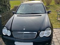 Second-hand Mercedes C180 143 CP (105 kW) 2006 Negru Break