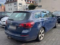 Gebraucht Opel Astra 125 PS (91 kW) 2011 Blau Kombi